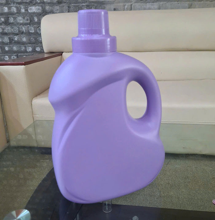 Bán can 2 lít đựng nước giặt xả chất lượng giá rẻ