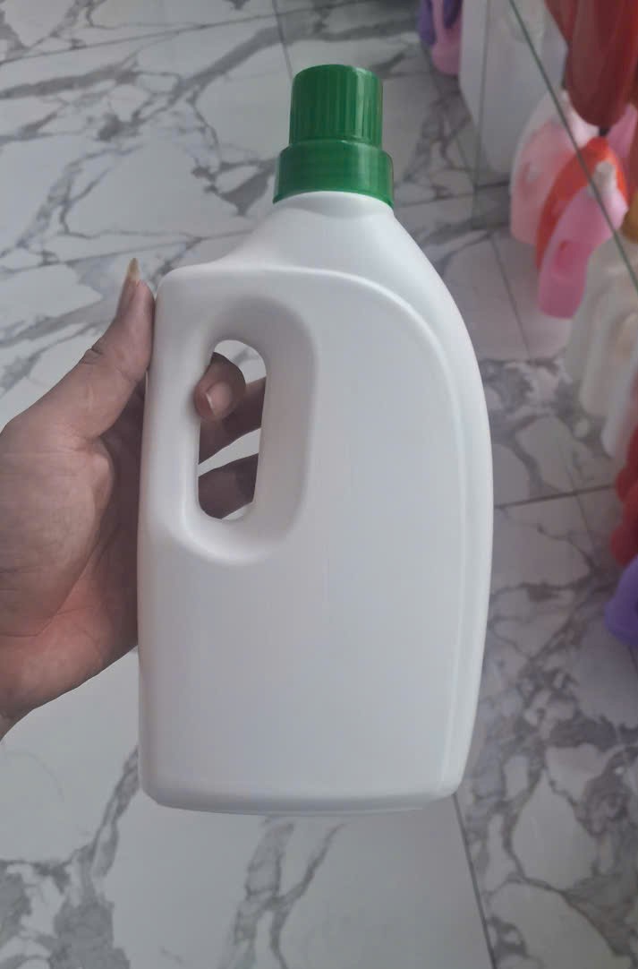 Bán can 1 lít đựng nước giặt giá rẻ